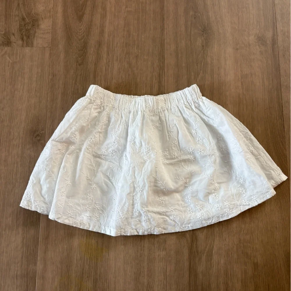 Floral Eyelet Circle Skater Skirt in White - 2T